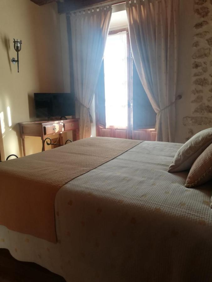 El Rincon Hotel Cuellar Ngoại thất bức ảnh